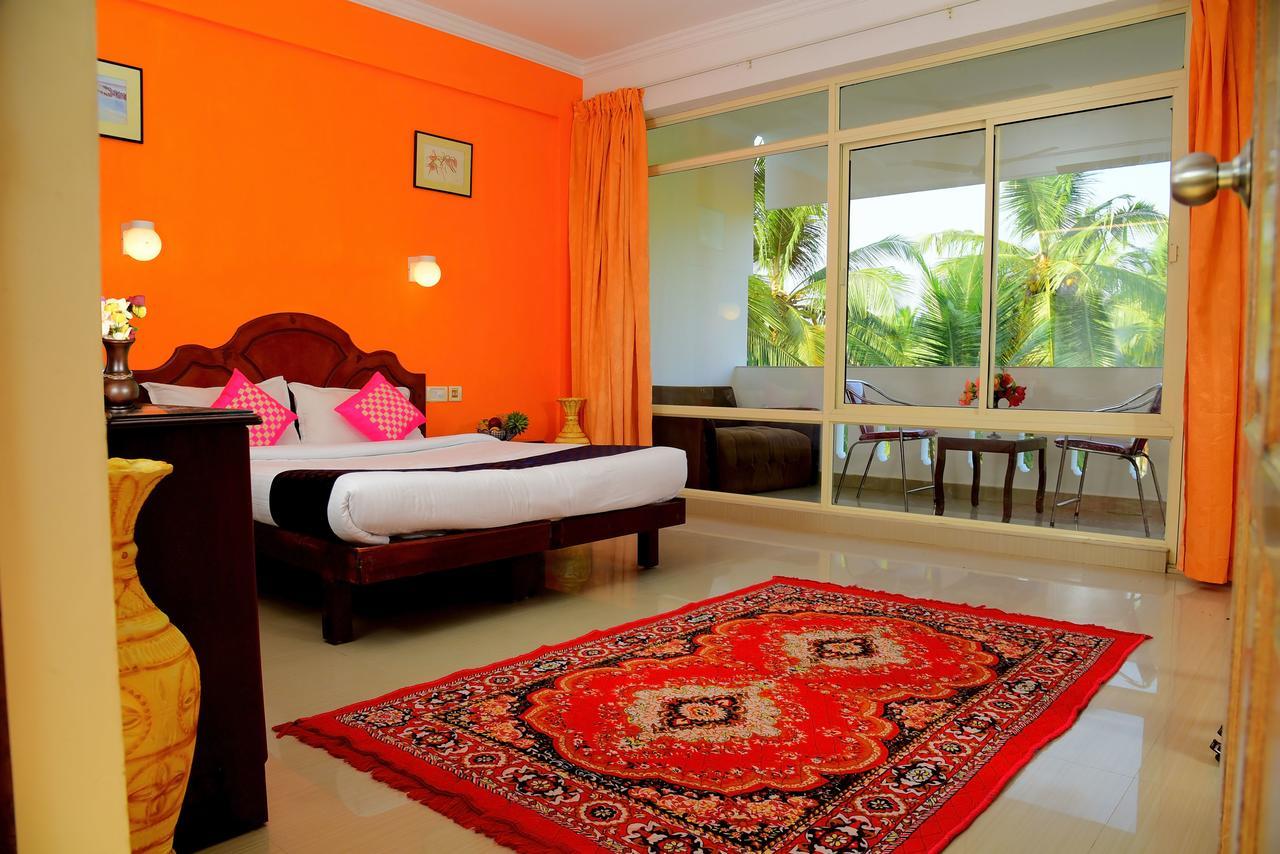 Ocean Bay Ayurvedic Beach Resort Kovalam Exterior photo