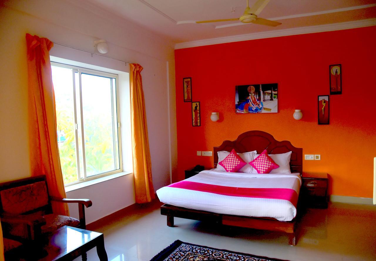 Ocean Bay Ayurvedic Beach Resort Kovalam Exterior photo